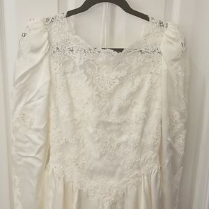 Vintage wedding gown